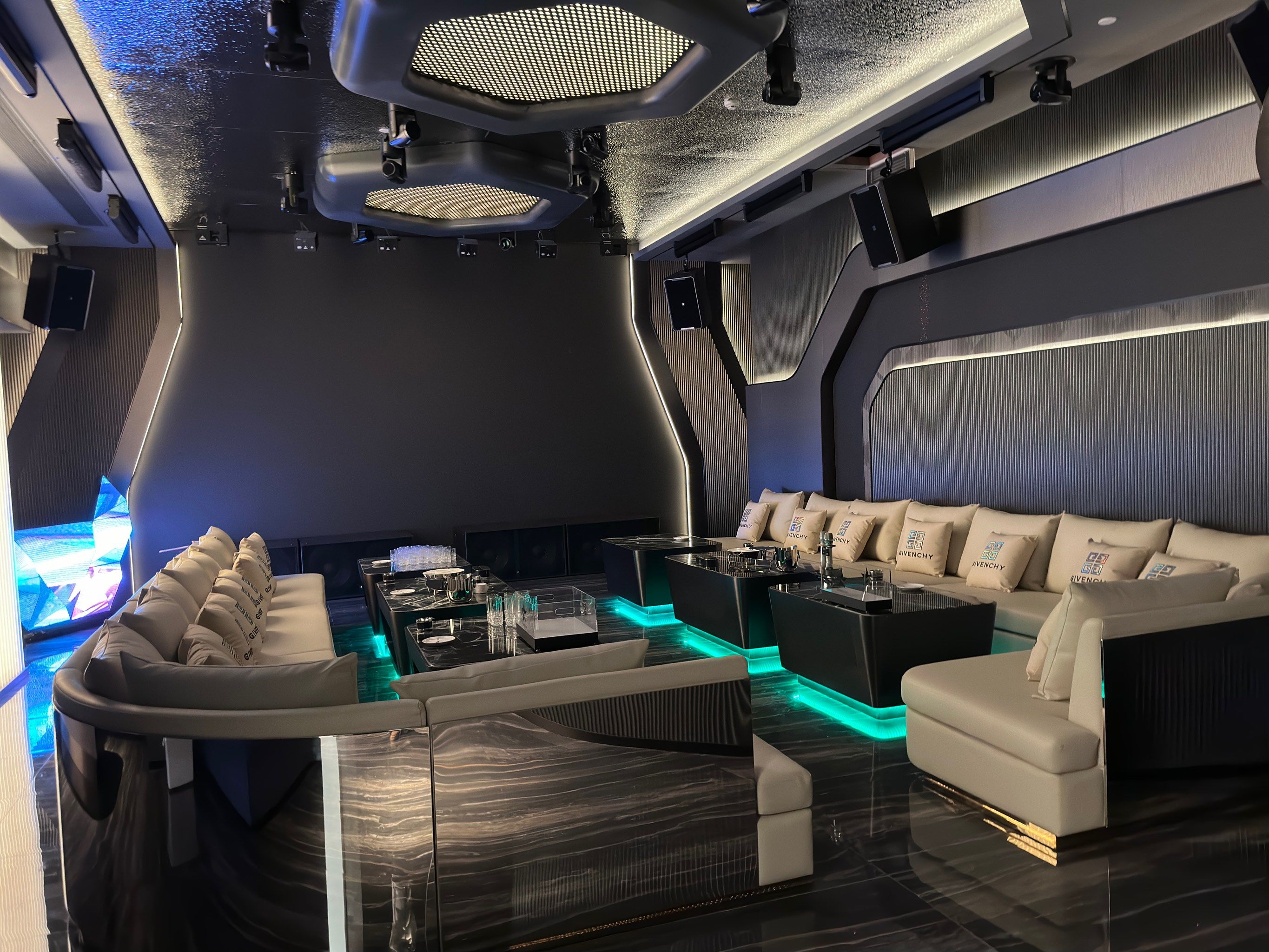 十堰商务ktv vs 片场，区别揭秘-丹江口市ktv预订